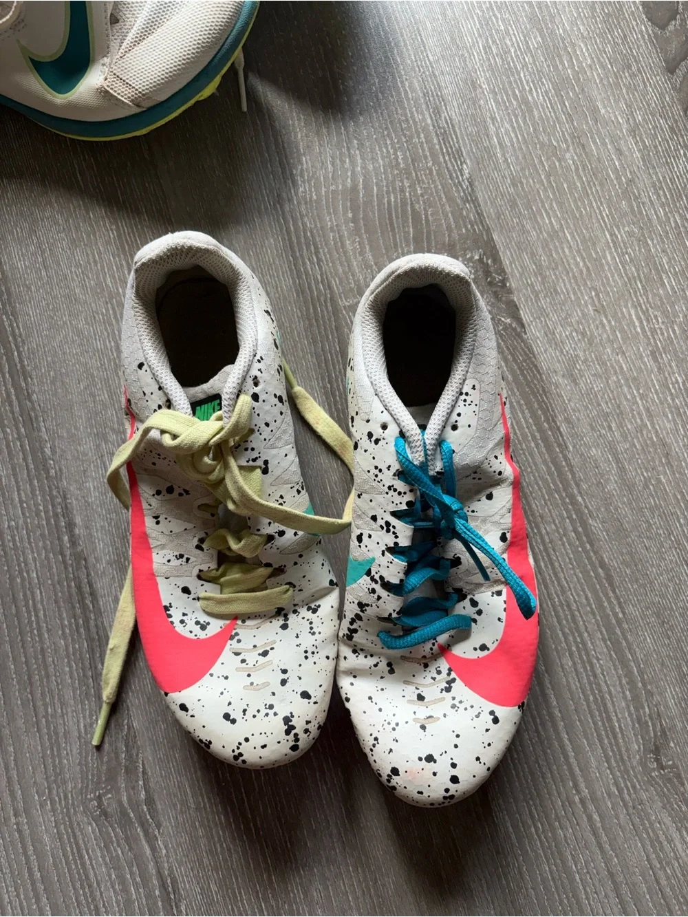 Nike White Speckled Track Spikes with Hot Pink Swoosh